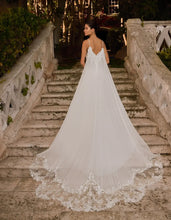 Lade das Bild in den Galerie-Viewer, Alberto Palatchi - Modell Elisa
