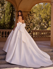 Load image into Gallery viewer, Alberto Palatchi - Modell Amatea
