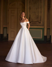 Load image into Gallery viewer, Alberto Palatchi - Modell Gigi
