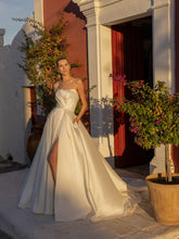 Load image into Gallery viewer, Modeca - Agata
